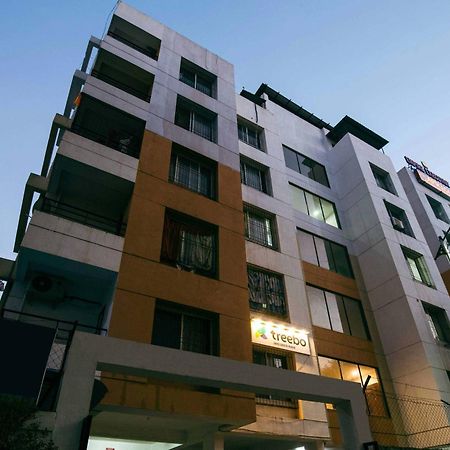 Treebo Empire Executive Premium, Hinjewadi Hotel Hinjawadi Exterior photo