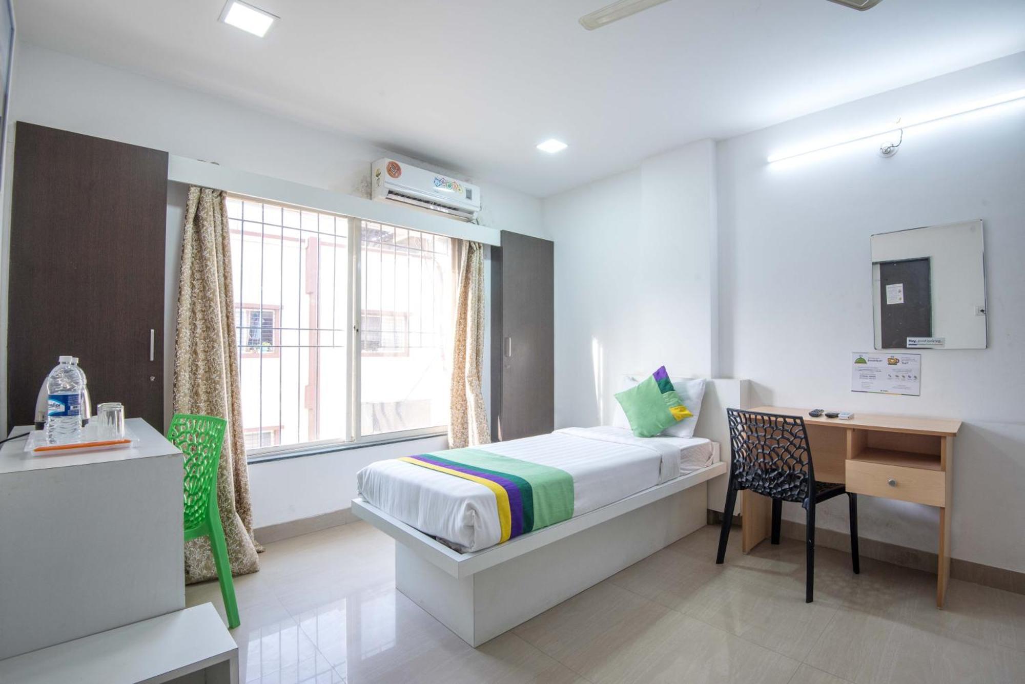 Treebo Empire Executive Premium, Hinjewadi Hotel Hinjawadi Exterior photo