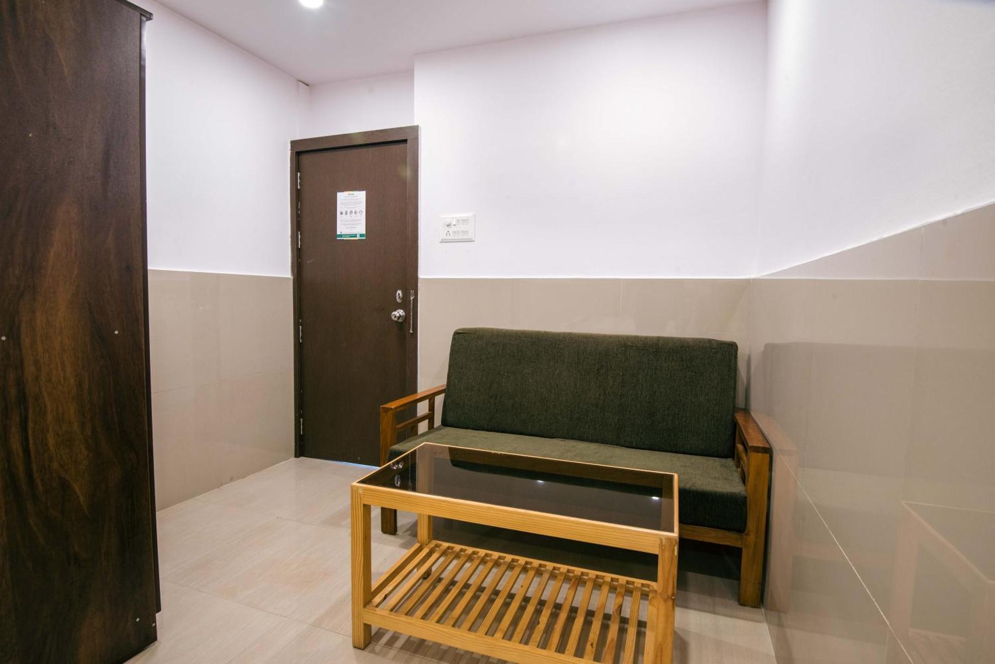 Treebo Empire Executive Premium, Hinjewadi Hotel Hinjawadi Exterior photo